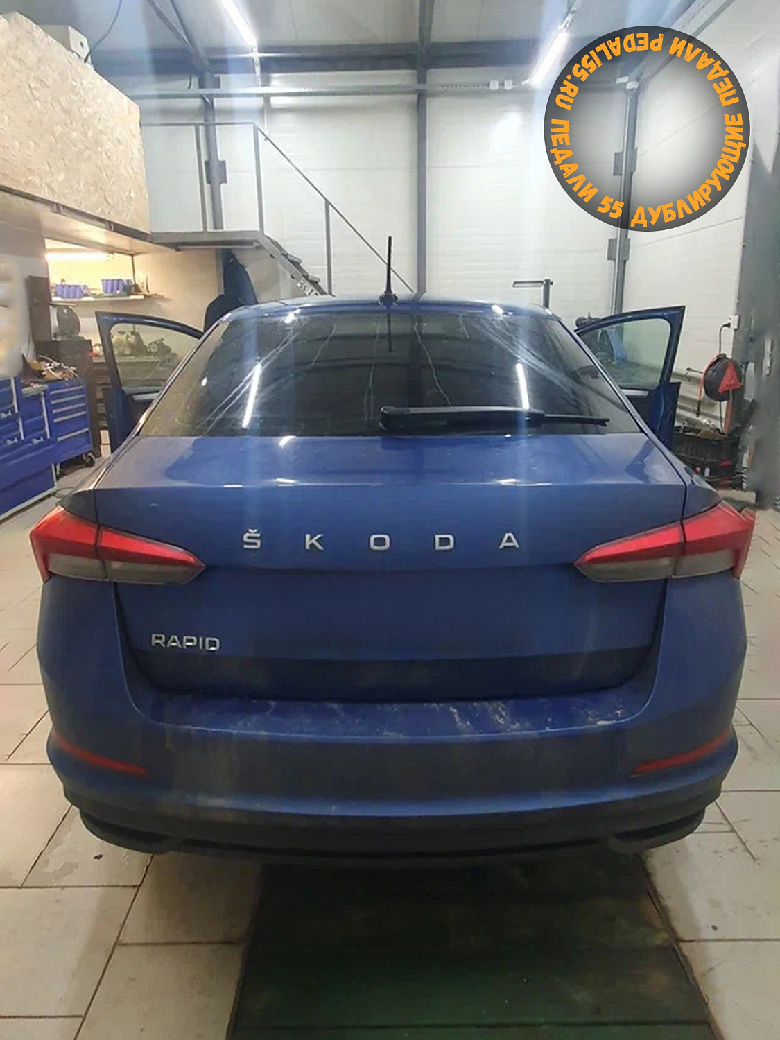 Установка дублирующих педалей в Skoda Rapid (МКПП)