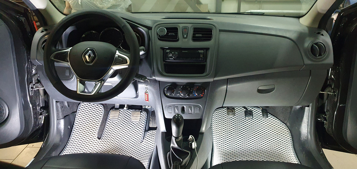 Установка тяговых педалей на Renault Sandero 2020 г. (механика, 3шт.)