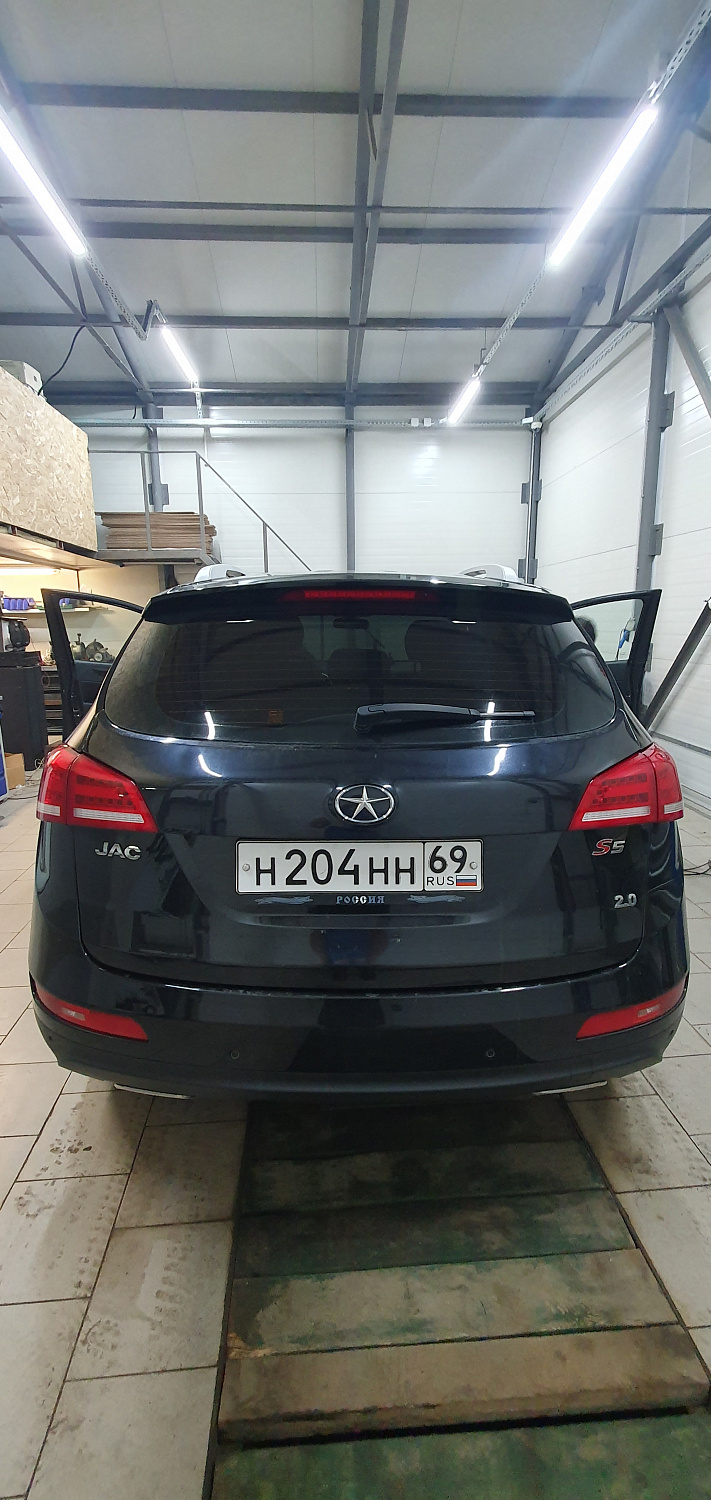 Установка тяговых педалей на JAC S5 (механика, 3шт.)