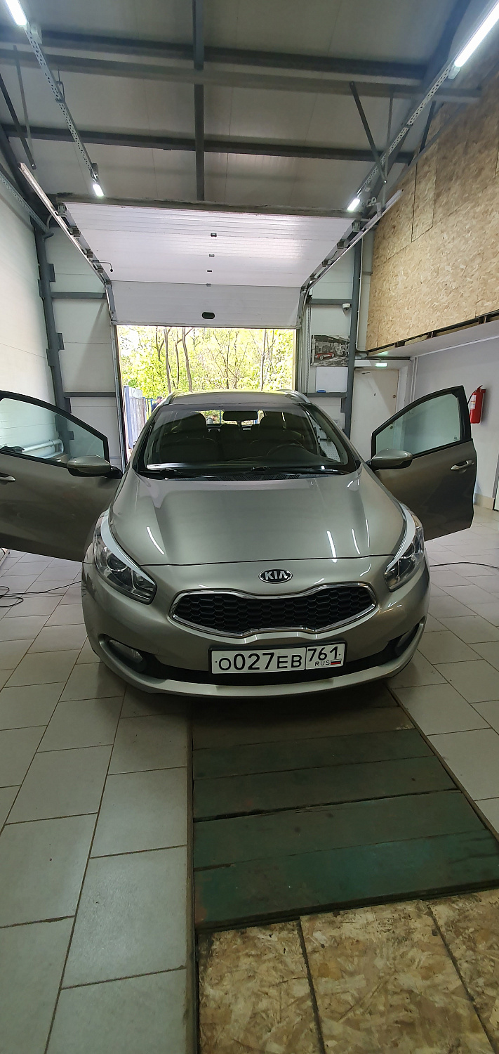 Установка тросовых педалей на Kia Ceed 2013 (автомат, 1шт.)