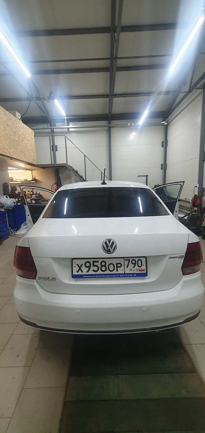Установка тросовых педалей на Volkswagen Polo (механика, 3шт.)