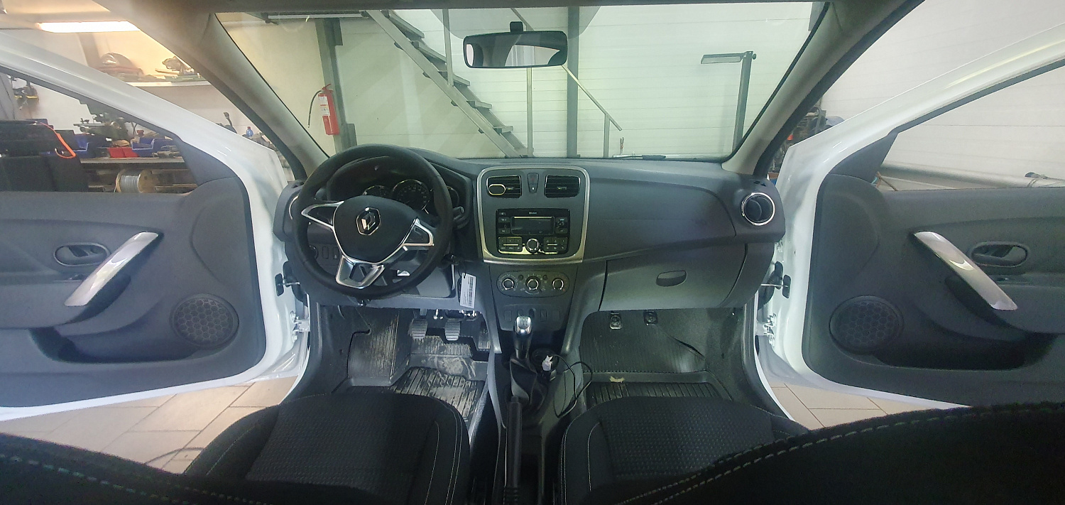 Установка тяговых педалей на Renault Logan 2022 (механика, 2шт.)